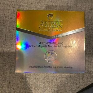 Secret Collagen multi vitamin E,A&C magnetic mud revitalizing mask